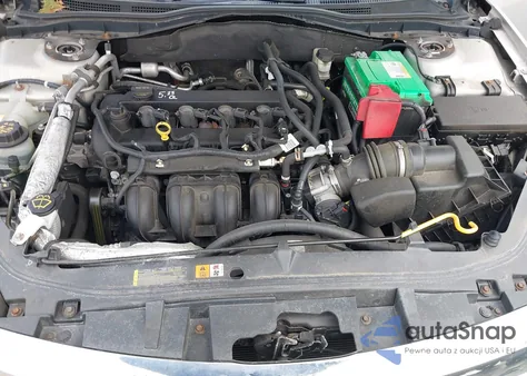 2010 Ford Fusion Se z USA, uszkodzony, nr VIN 3FAHP0HA3AR266146